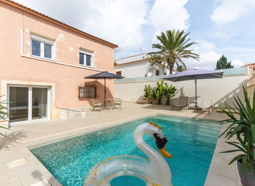  - Villa - 