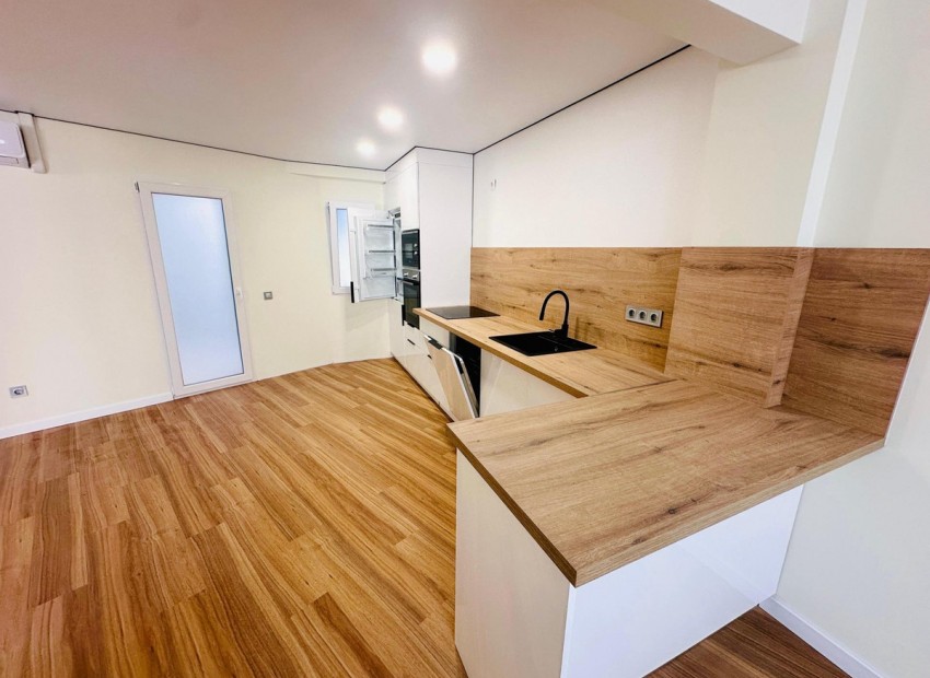 zum Verkauf - Apartment - Alicante - Alicante Centro