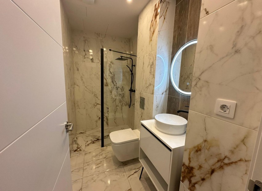 zum Verkauf - Apartment - Alicante - Alicante Centro