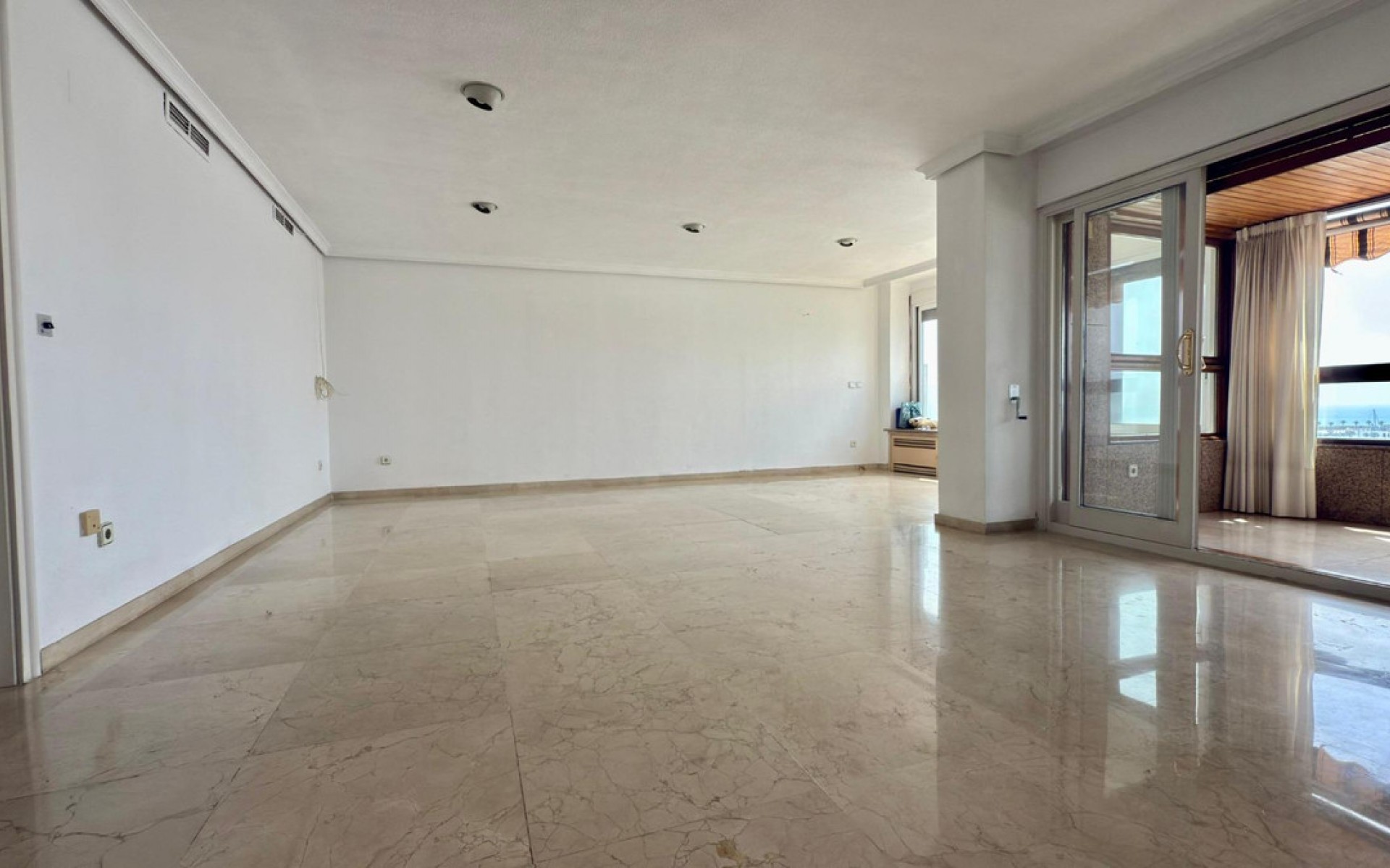 zum Verkauf - Apartment - Alicante - Alicante Centro