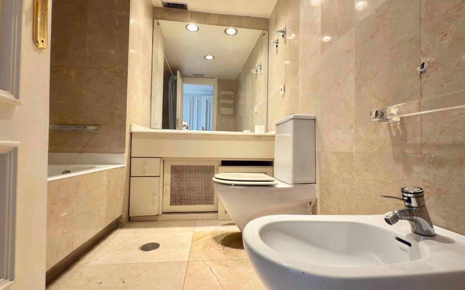 zum Verkauf - Apartment - Alicante - Alicante Centro