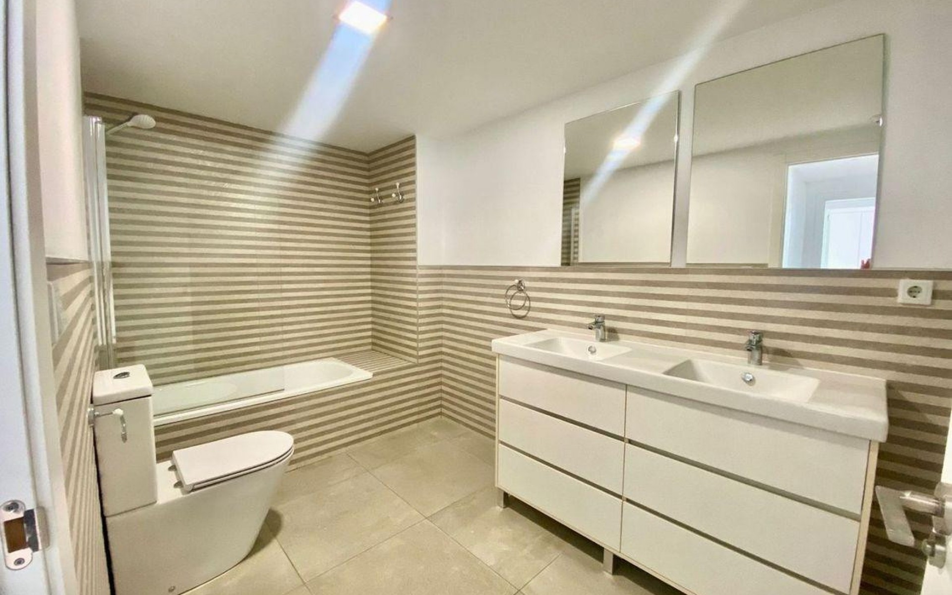 zum Verkauf - Apartment - Alicante - Alicante Centro