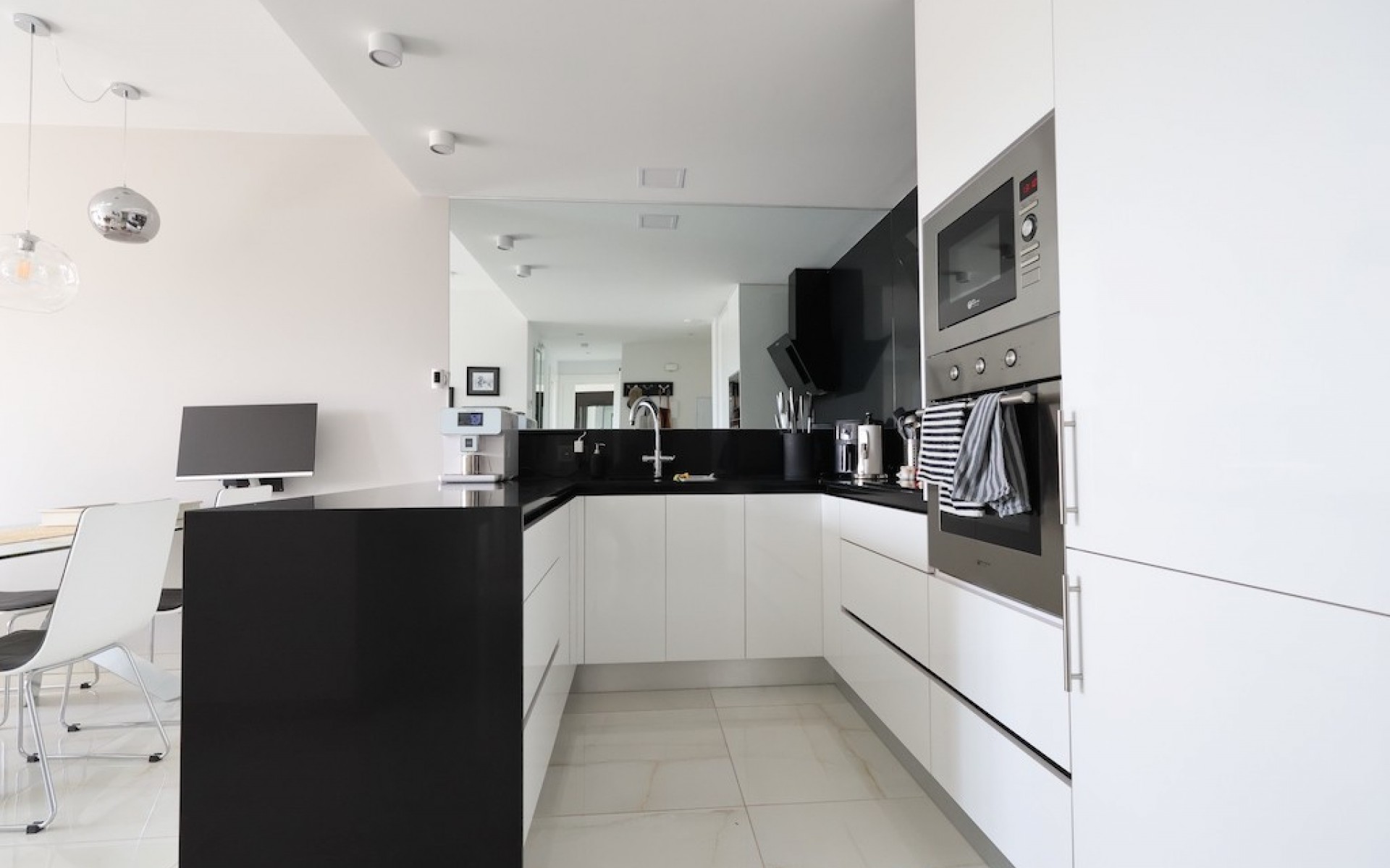 zum Verkauf - Apartment - Los Altos