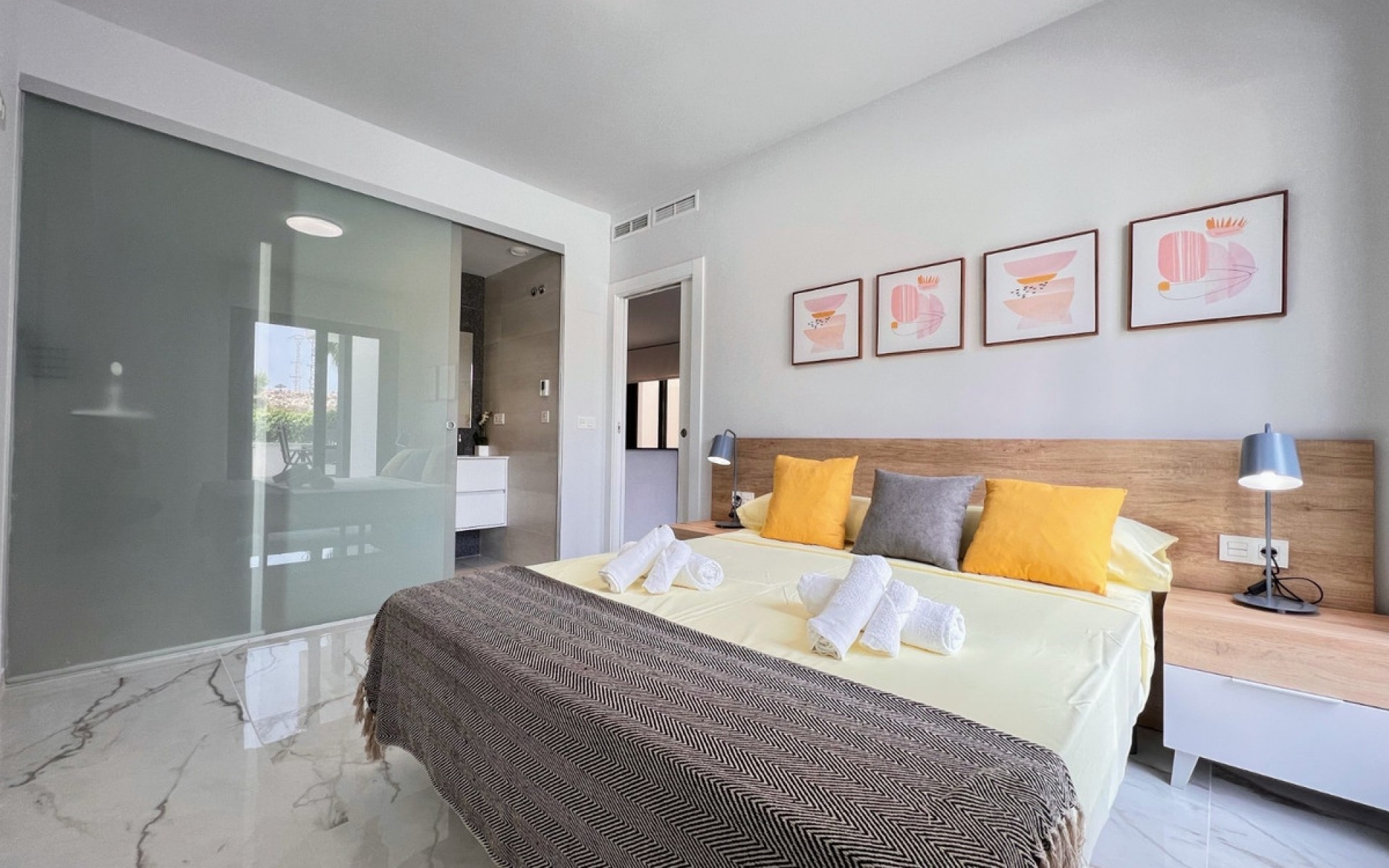 zum Verkauf - Apartment - Los Altos