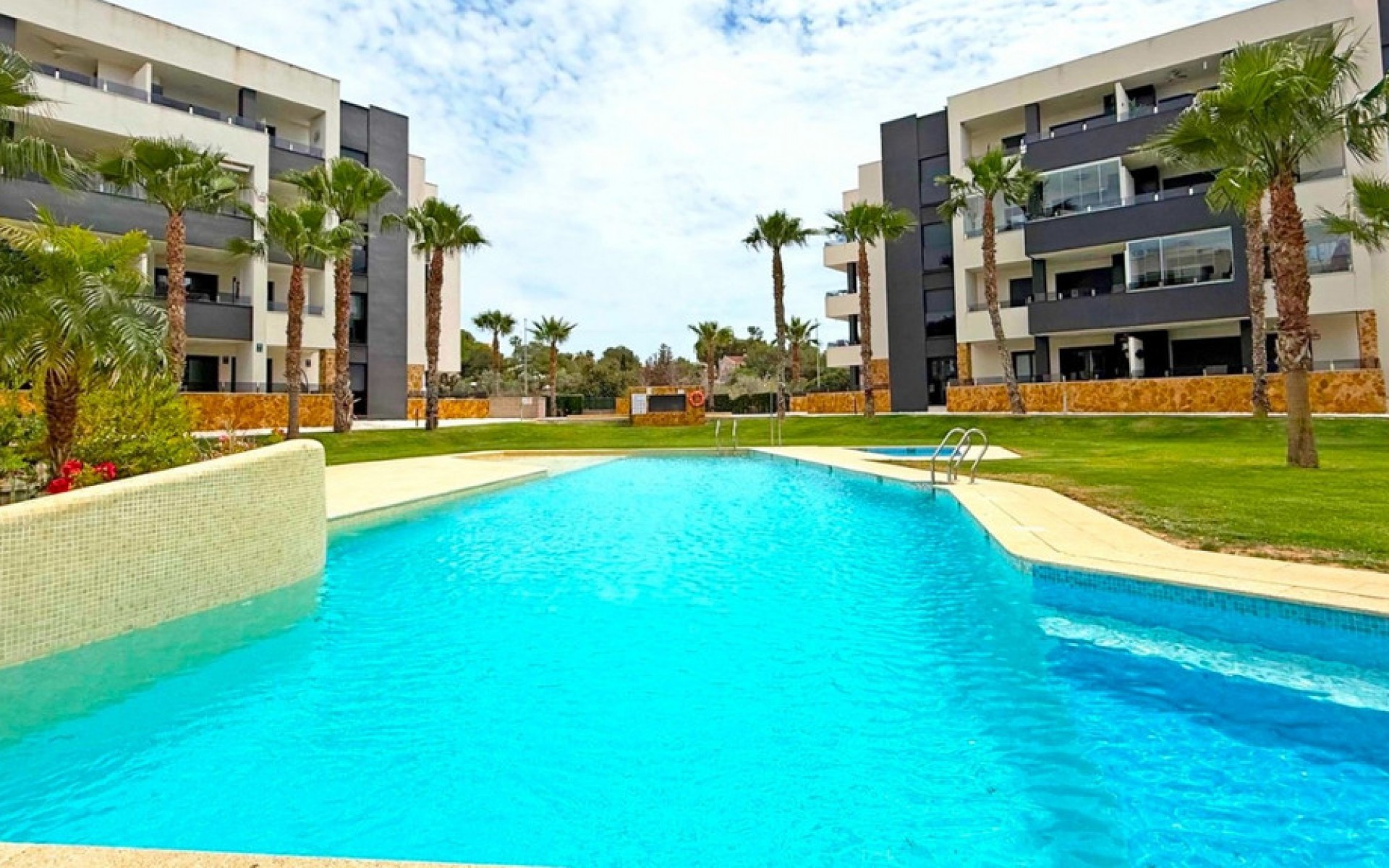 zum Verkauf - Apartment - Los Altos