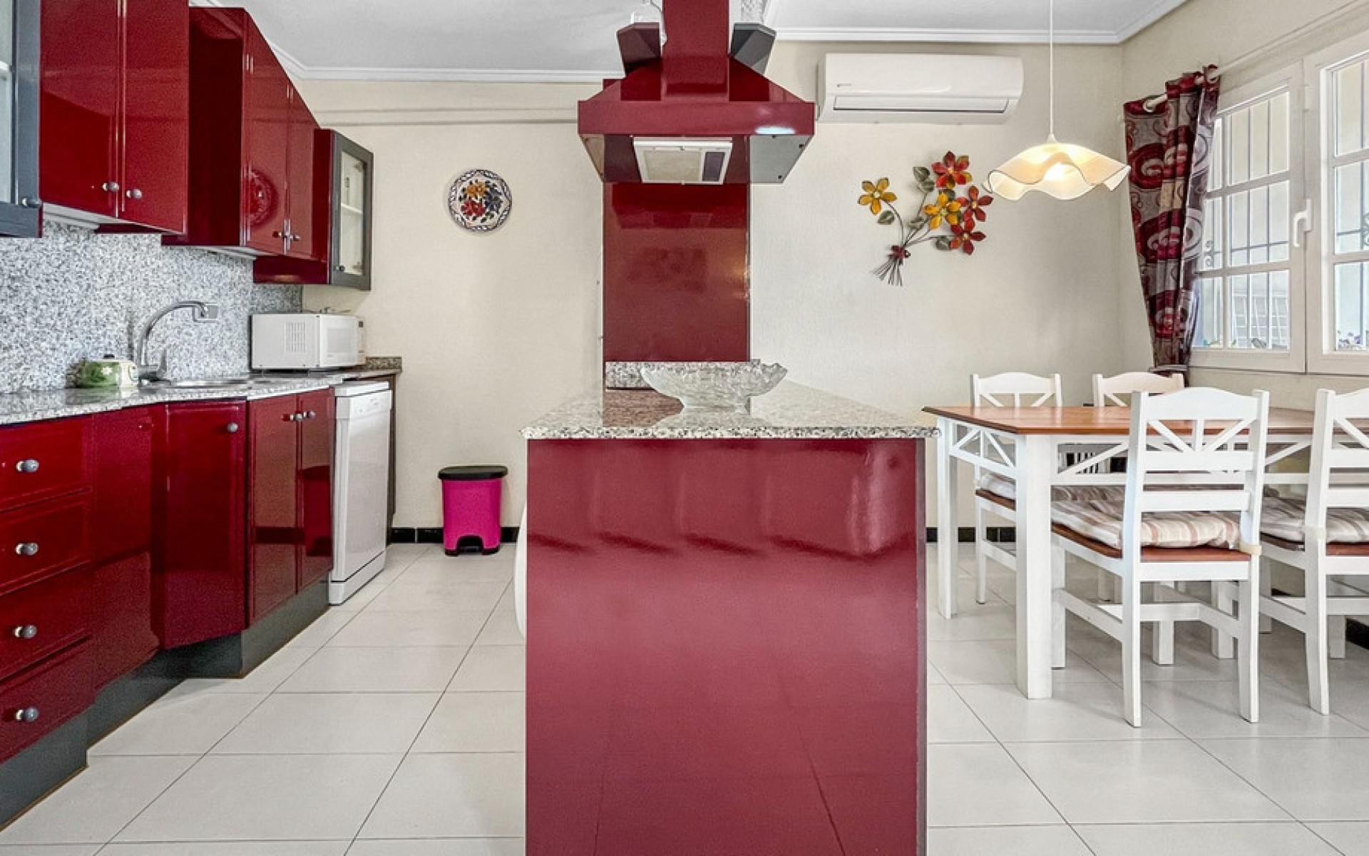 zum Verkauf - Apartment - Los Altos