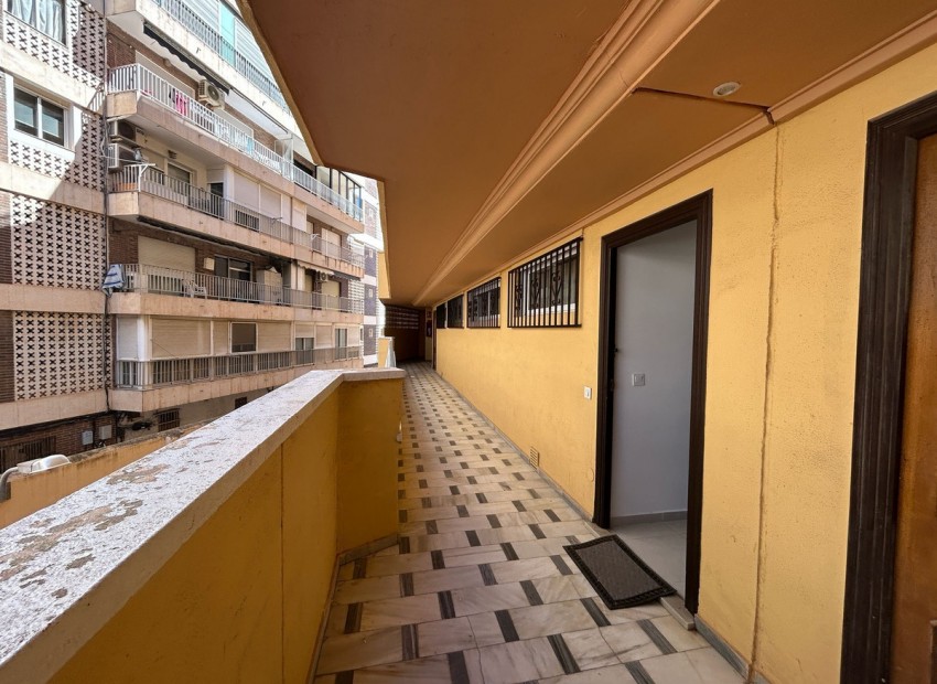 zum Verkauf - Apartment - Torrevieja - Torrevieja Centro
