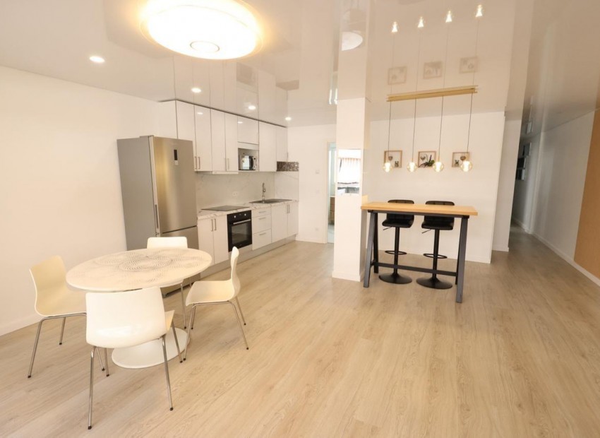 zum Verkauf - Apartment - Torrevieja - Torrevieja Centro
