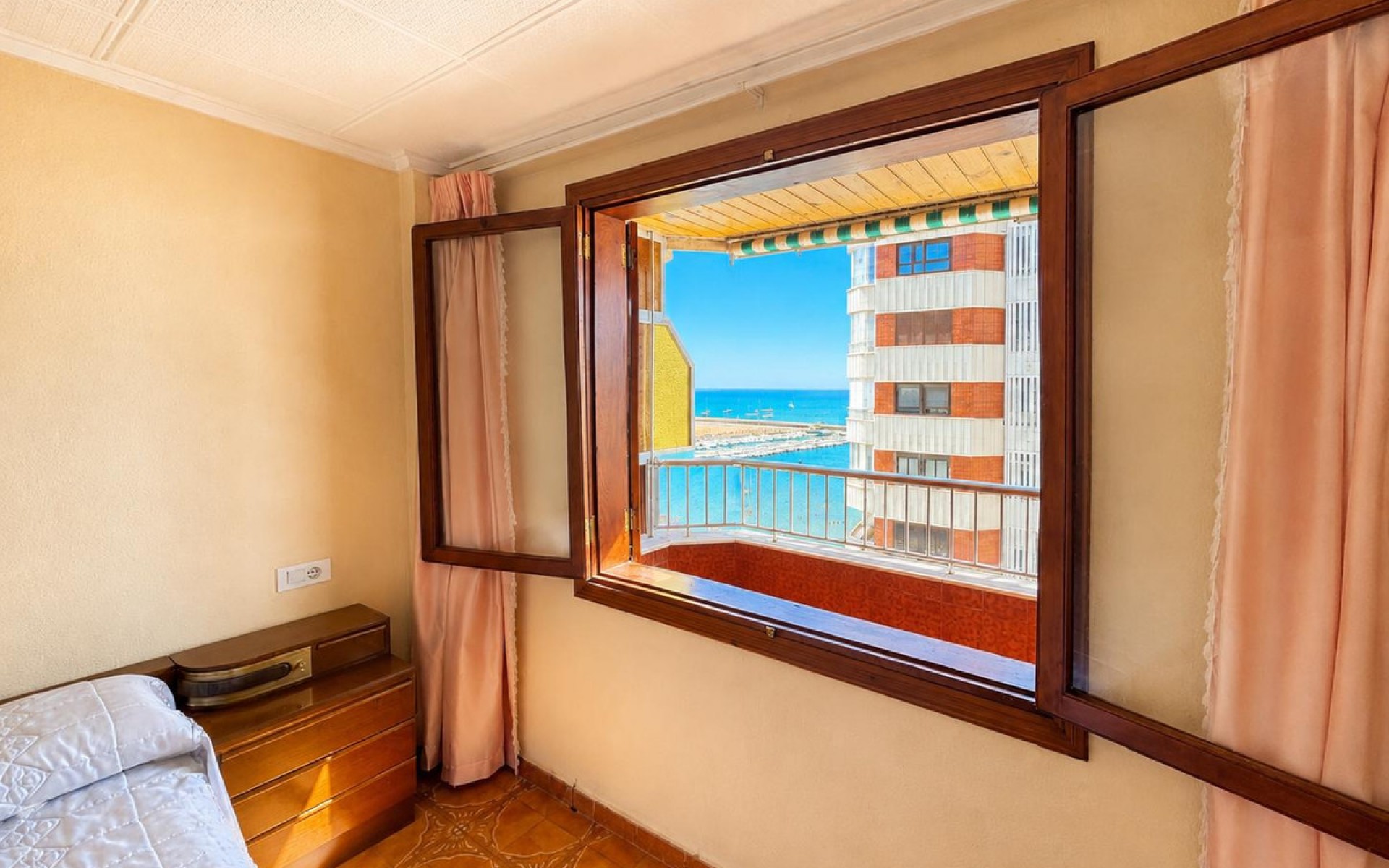 zum Verkauf - Apartment - Torrevieja - Torrevieja Centro