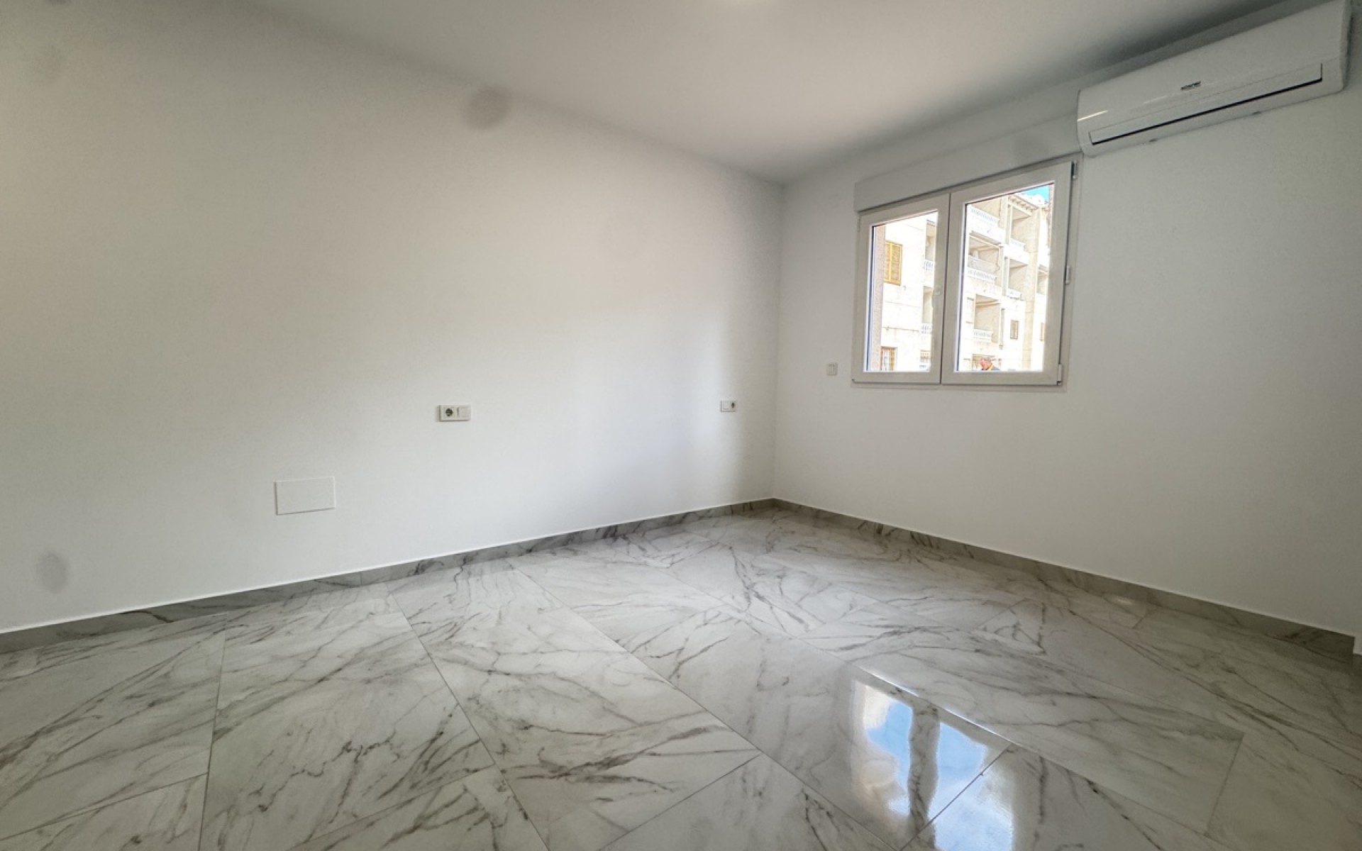 zum Verkauf - Apartment - Torrevieja