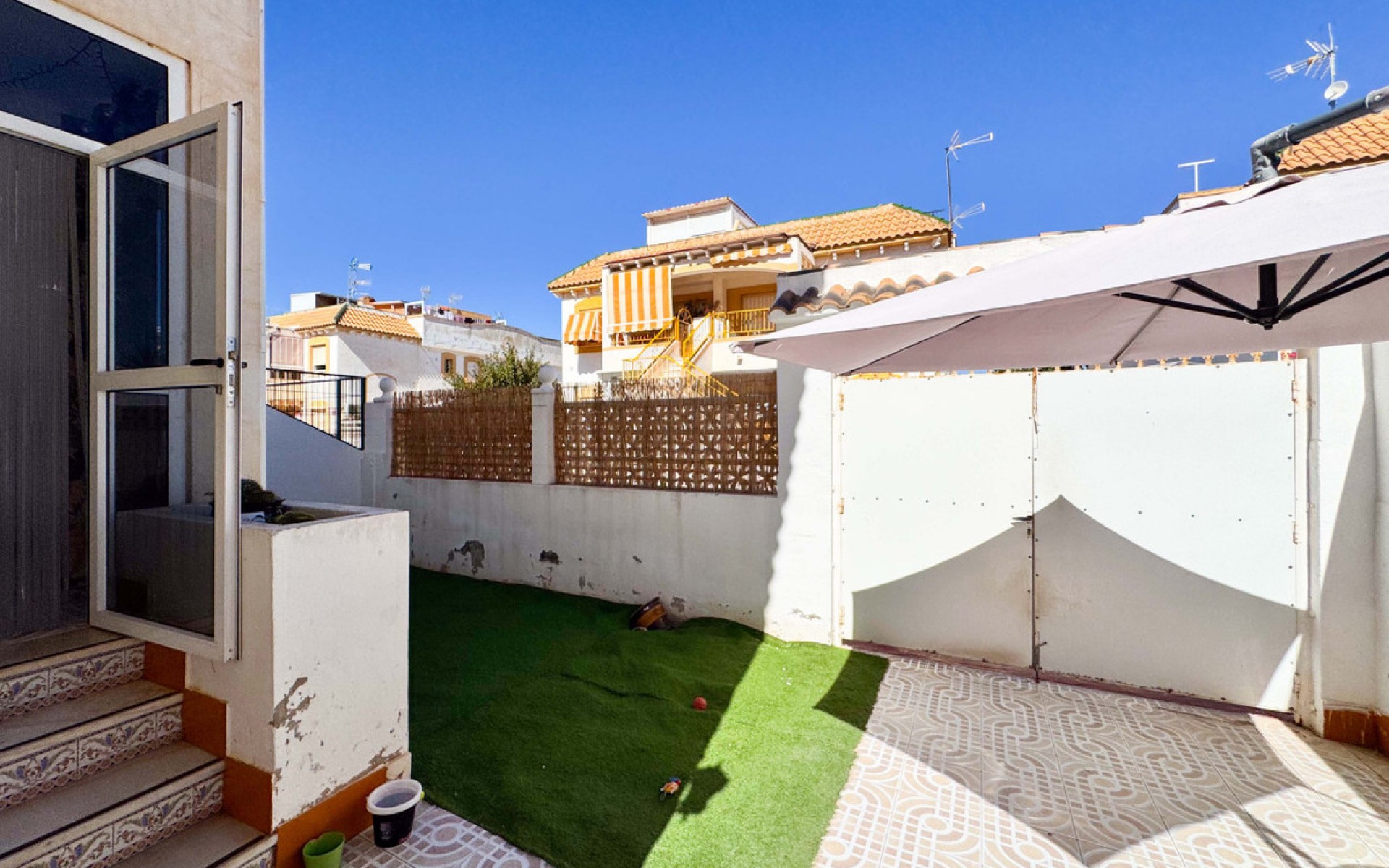 zum Verkauf - Reihenhaus - Alicante - Parque de las Naciones