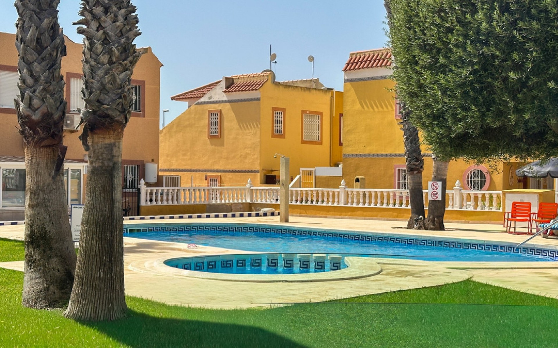 zum Verkauf - Reihenhaus - Cabo Roig - La Regia