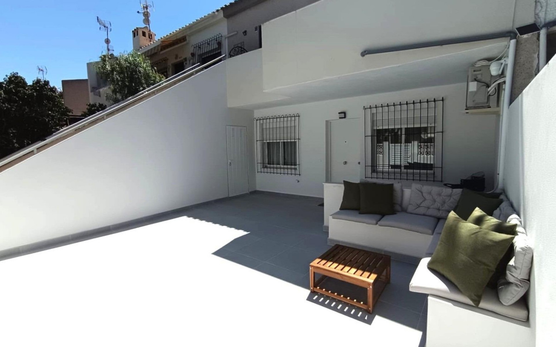 zum Verkauf - Reihenhaus - Cabo Roig - La Regia