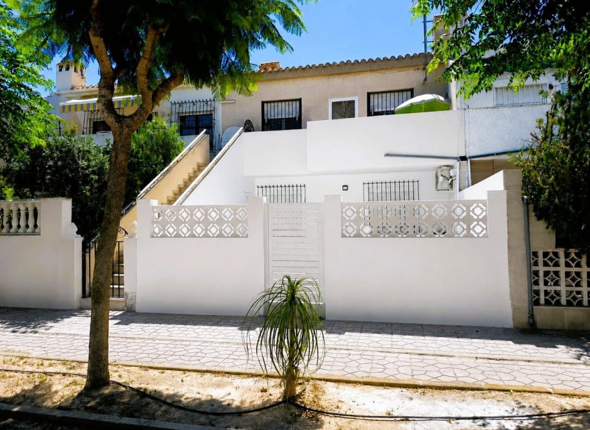 zum Verkauf - Reihenhaus - Cabo Roig - La Regia