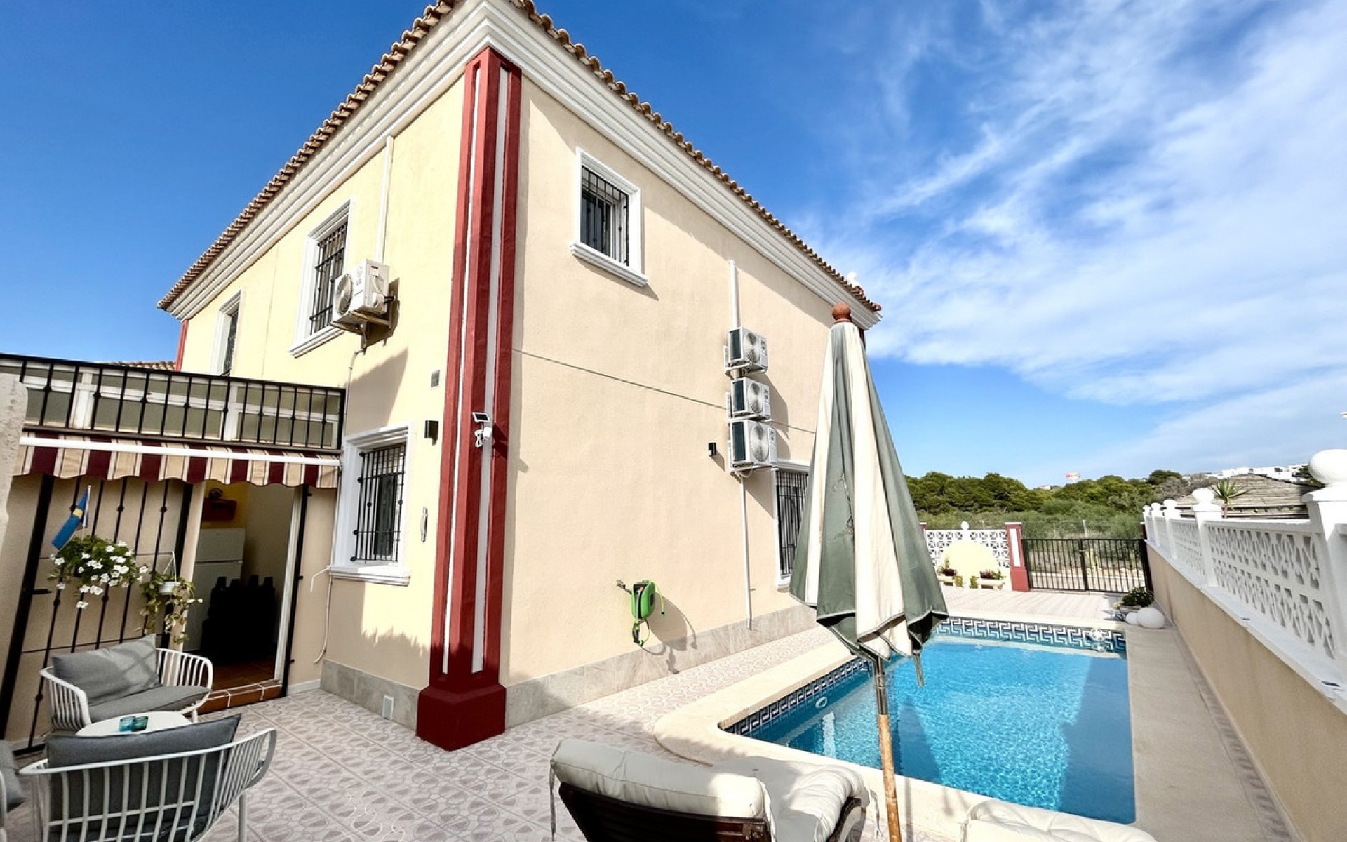 zum Verkauf - Reihenhaus - Campoamor