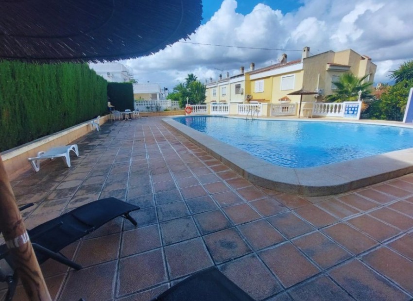 zum Verkauf - Reihenhaus - l'Alfas del Pi - Albir