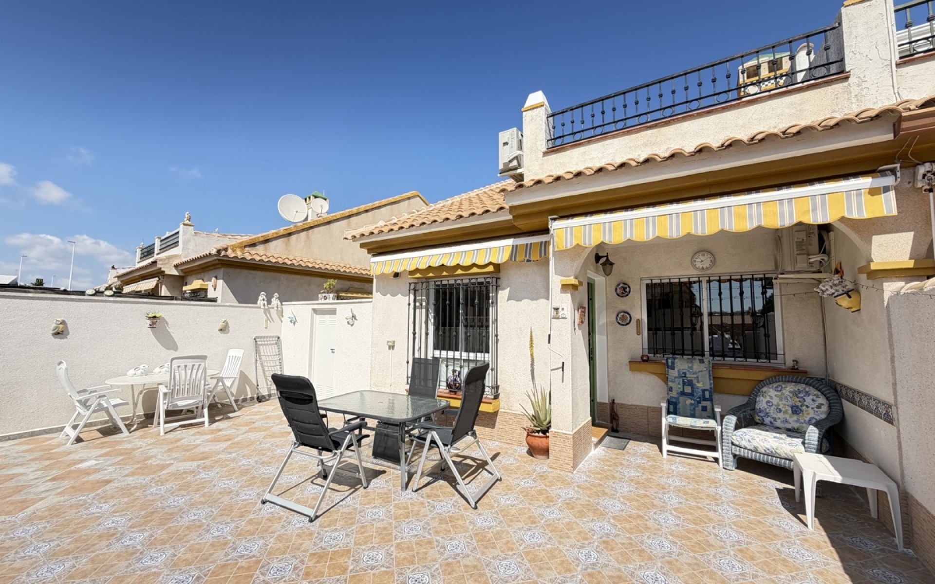 zum Verkauf - Reihenhaus - La Zenia