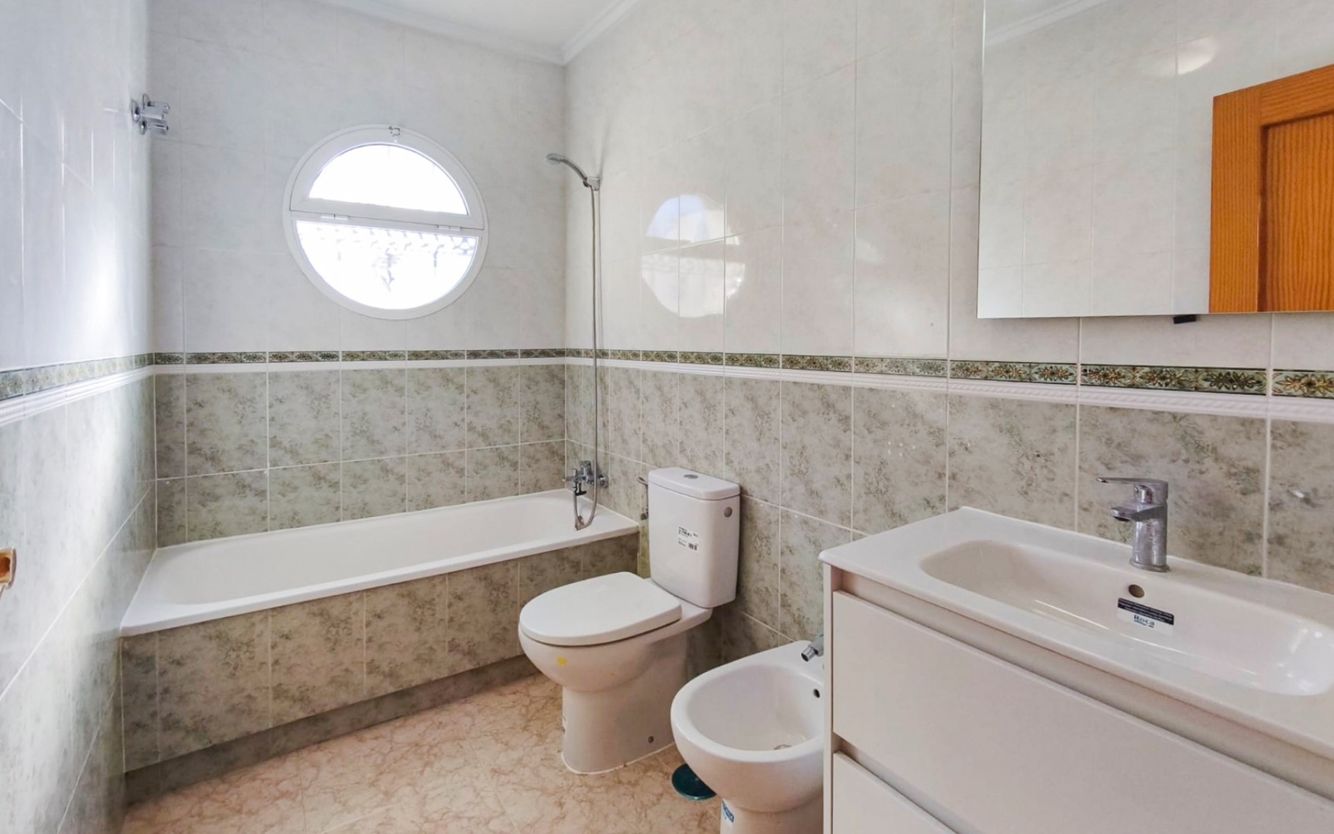 zum Verkauf - Reihenhaus - Los Altos