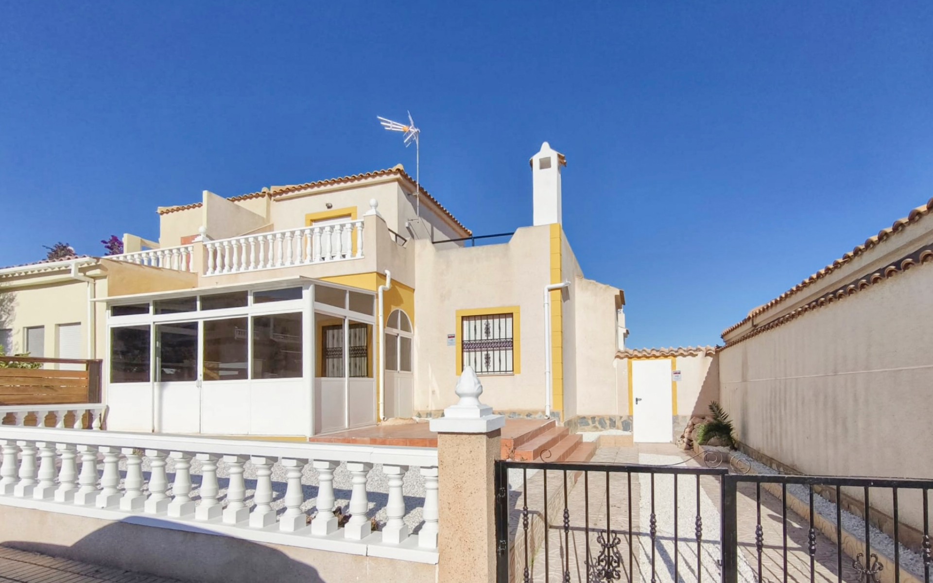 zum Verkauf - Reihenhaus - Los Altos