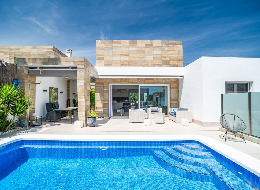 zum Verkauf - Villa - Algorfa - La Finca Golf