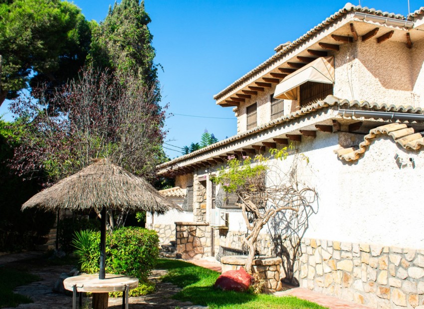 zum Verkauf - Villa - Alicante - Alicante Centro