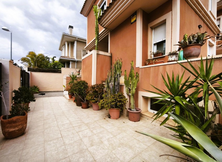 zum Verkauf - Villa - Alicante - Alicante Centro