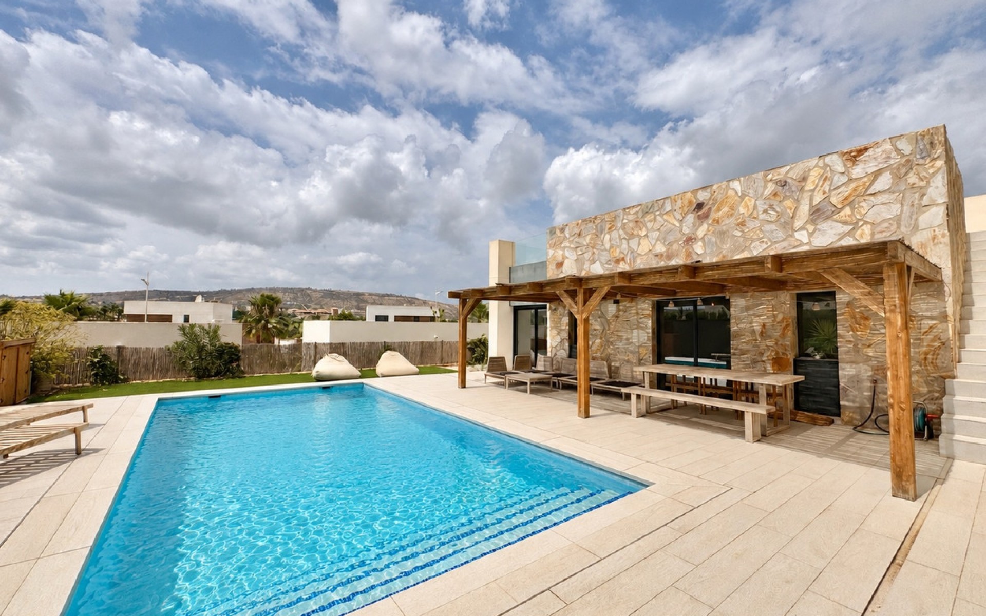 zum Verkauf - Villa - Alicante - Alicante Centro