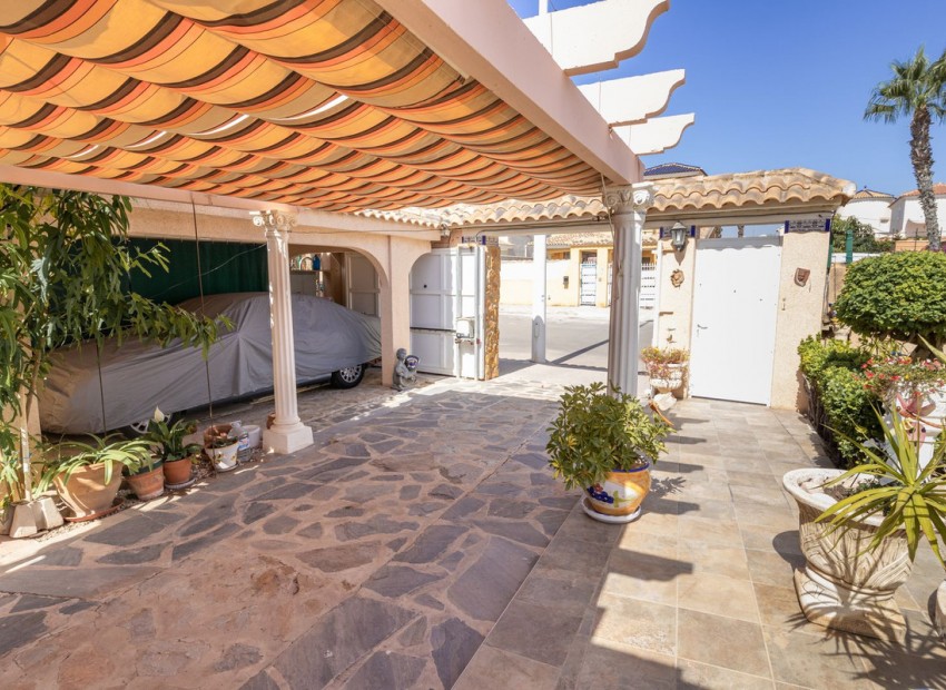 zum Verkauf - Villa - Cabo Roig - La Regia