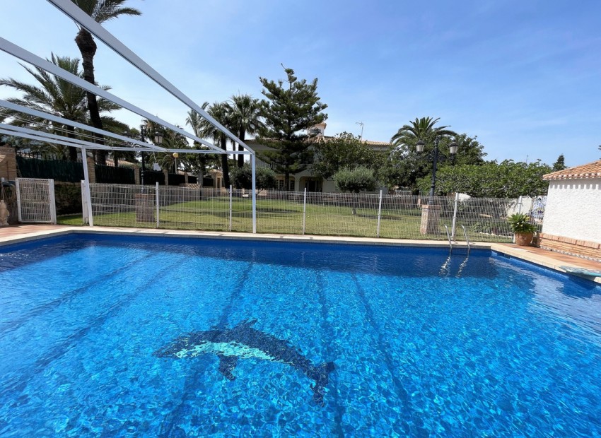 zum Verkauf - Villa - Cabo Roig