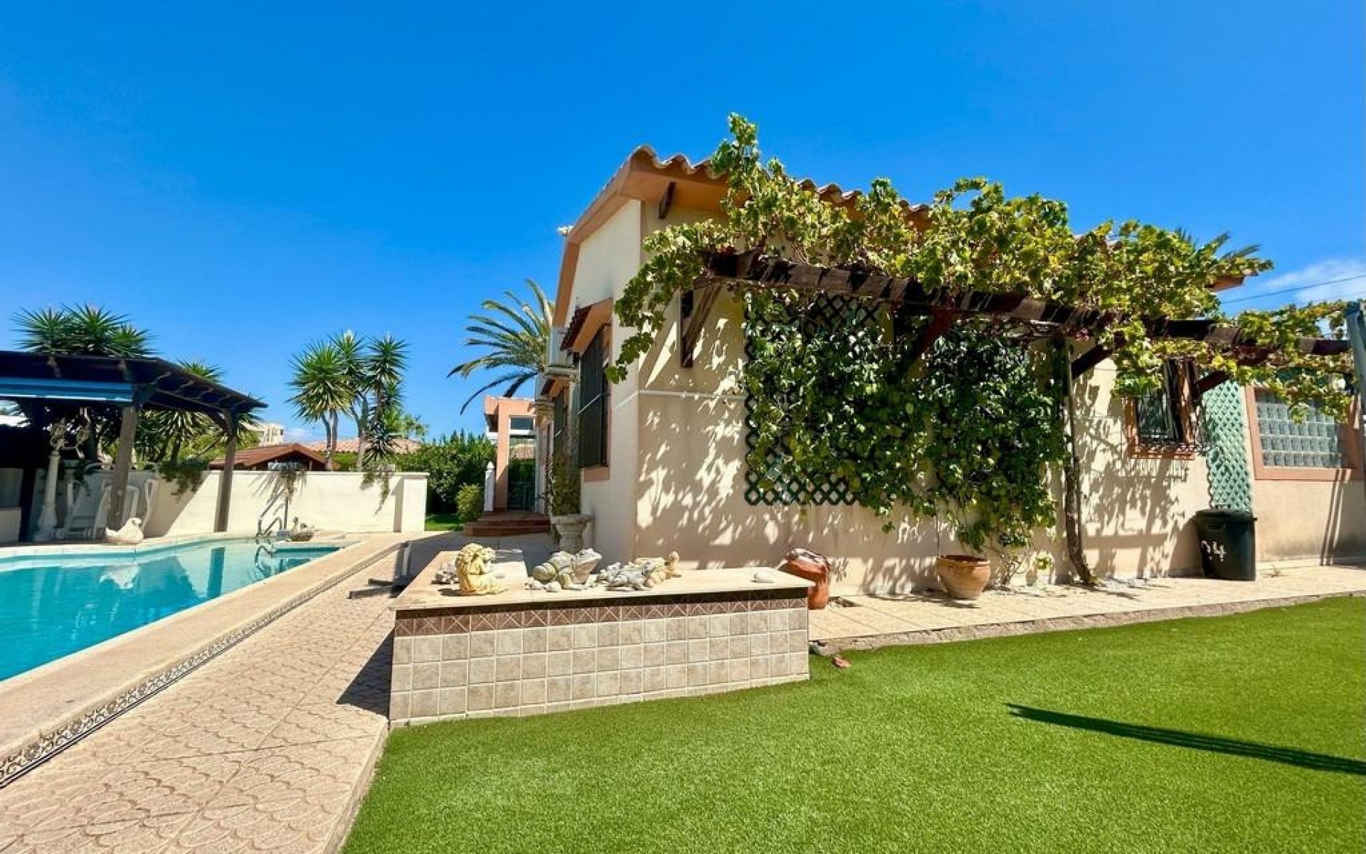 zum Verkauf - Villa - Cabo Roig