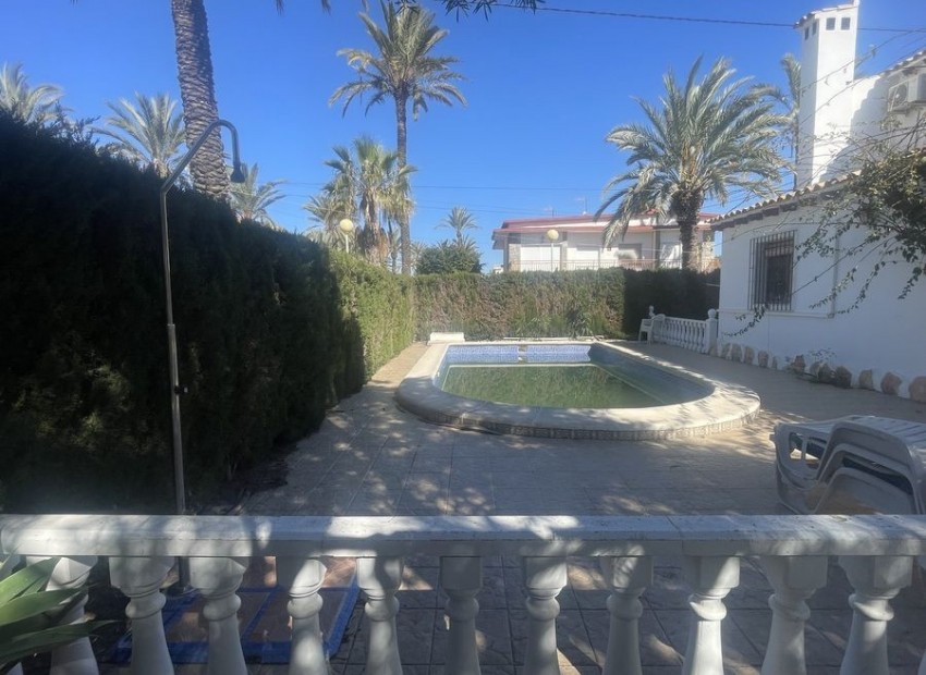 zum Verkauf - Villa - Cabo Roig