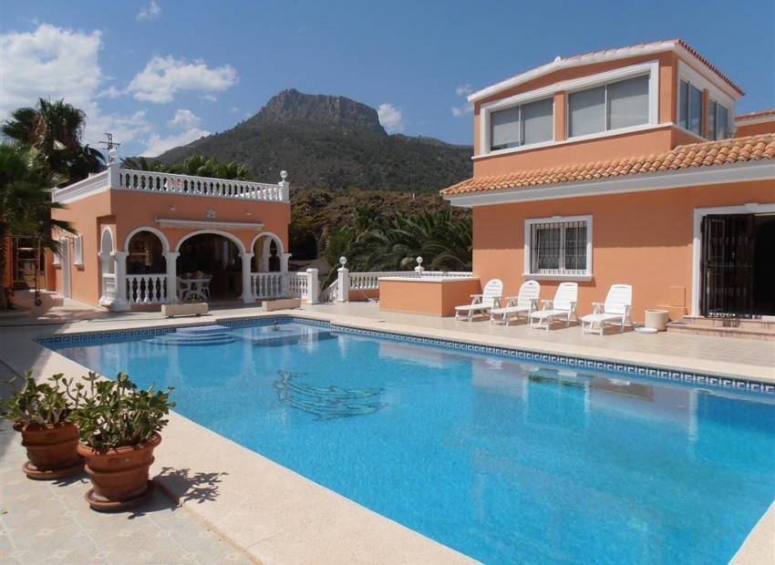 zum Verkauf - Villa - Calpe - Calpe Centro