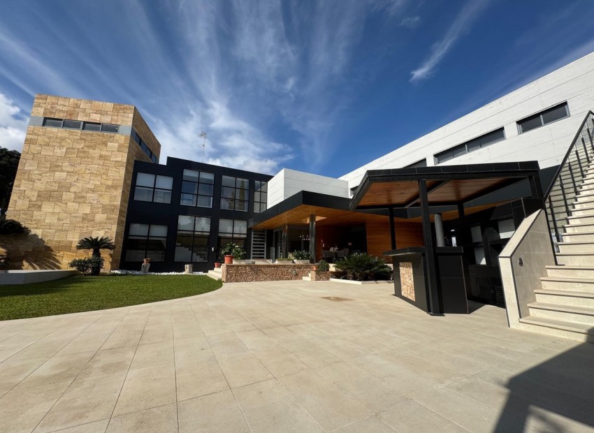 zum Verkauf - Villa - Campoamor