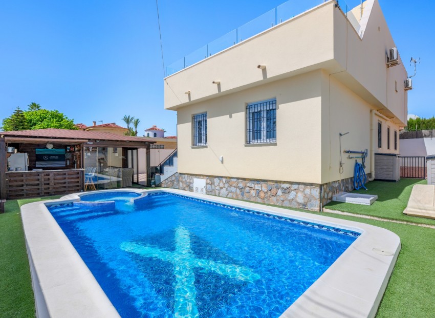 zum Verkauf - Villa - Ciudad Quesada - Center