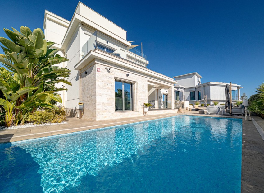 zum Verkauf - Villa - La Zenia