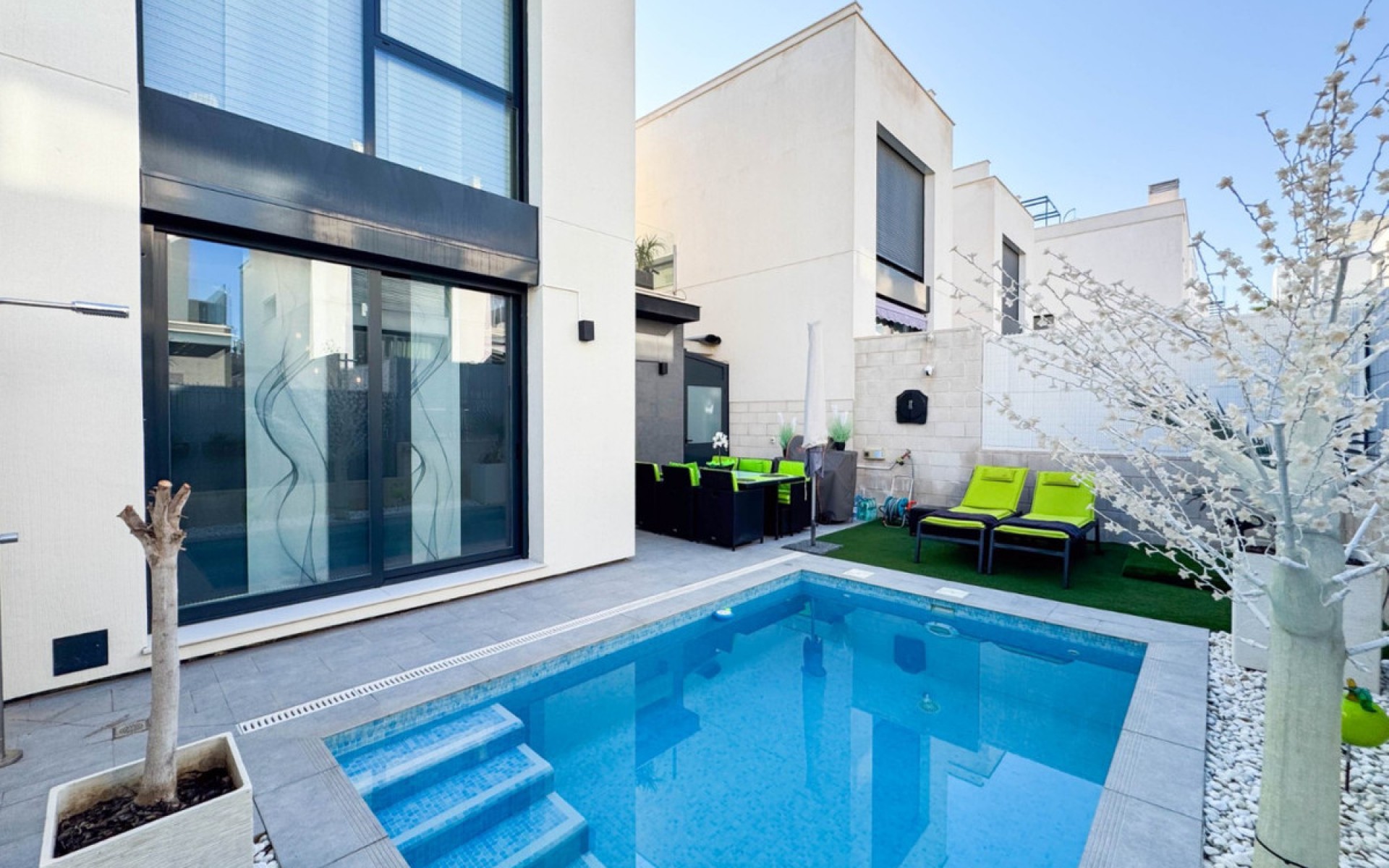 zum Verkauf - Villa - Los Altos