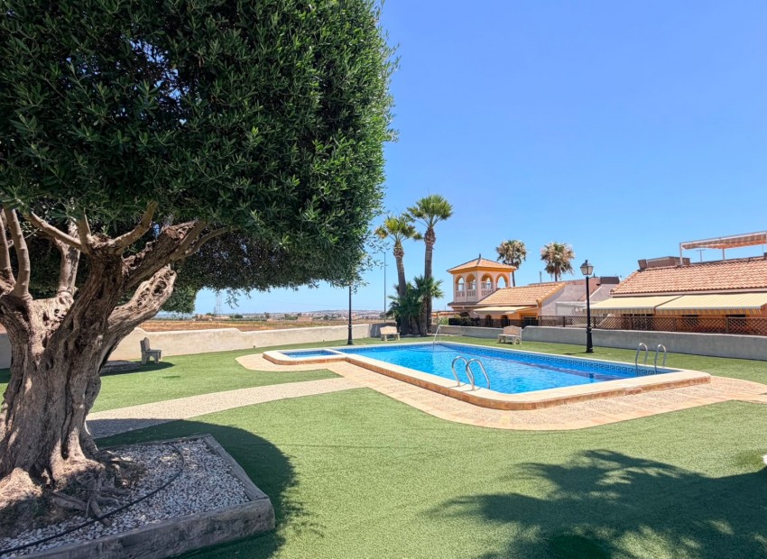zum Verkauf - Villa - Los Montesinos - Urbanizacion montesol