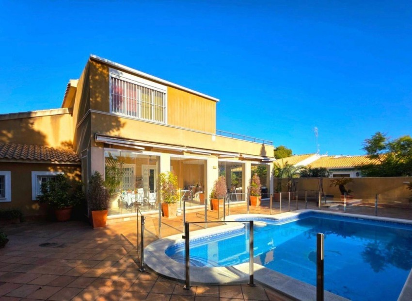 zum Verkauf - Villa - Orihuela - Campoamor
