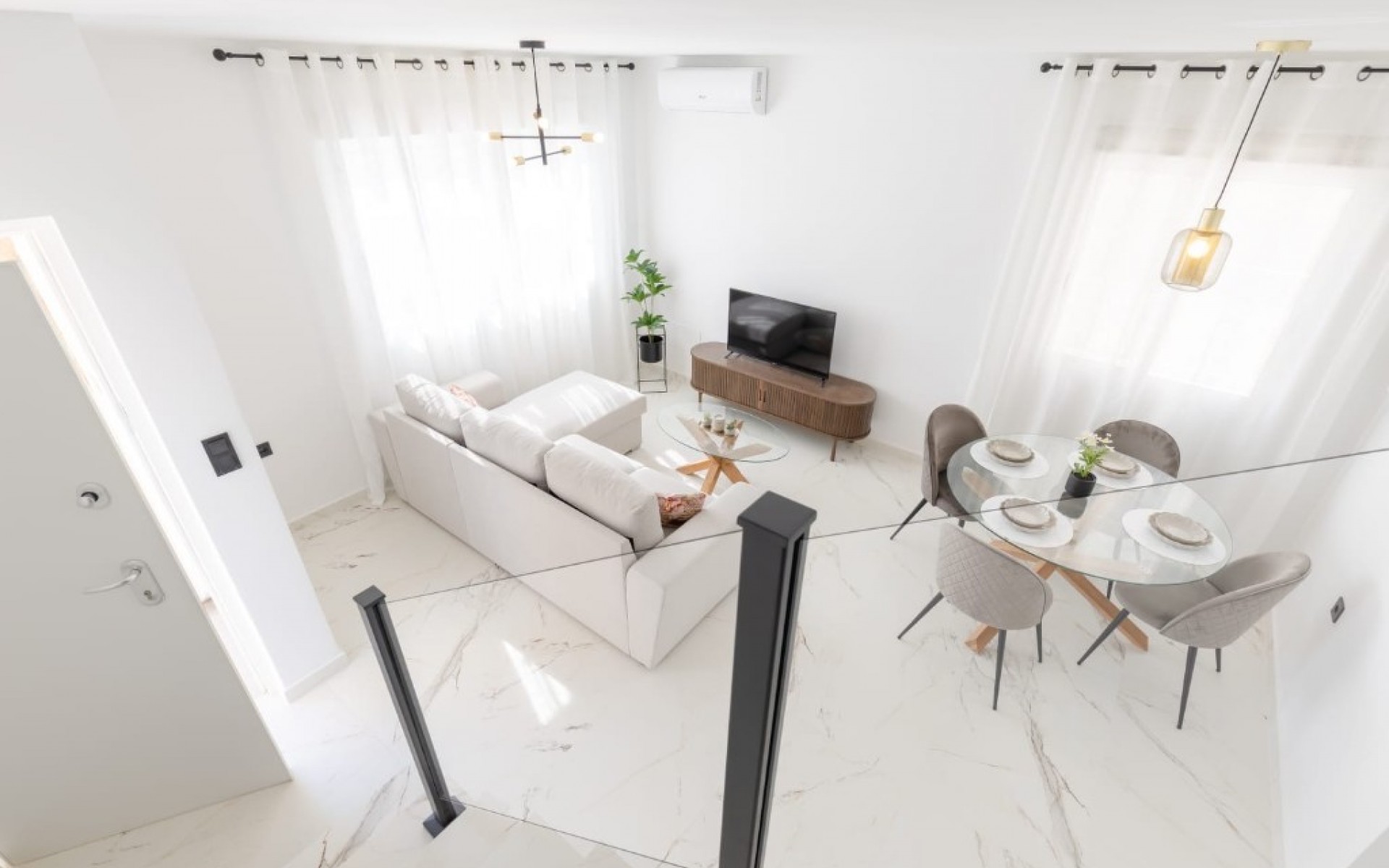 zum Verkauf - Villa - Orihuela Costa - Villamartin