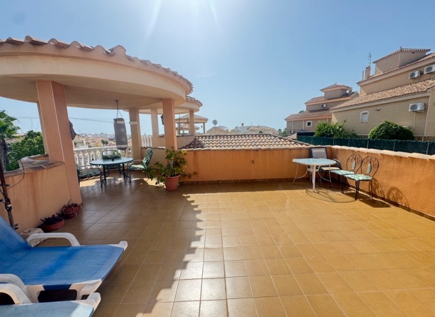 zum Verkauf - Villa - Orihuela Costa - Villamartin