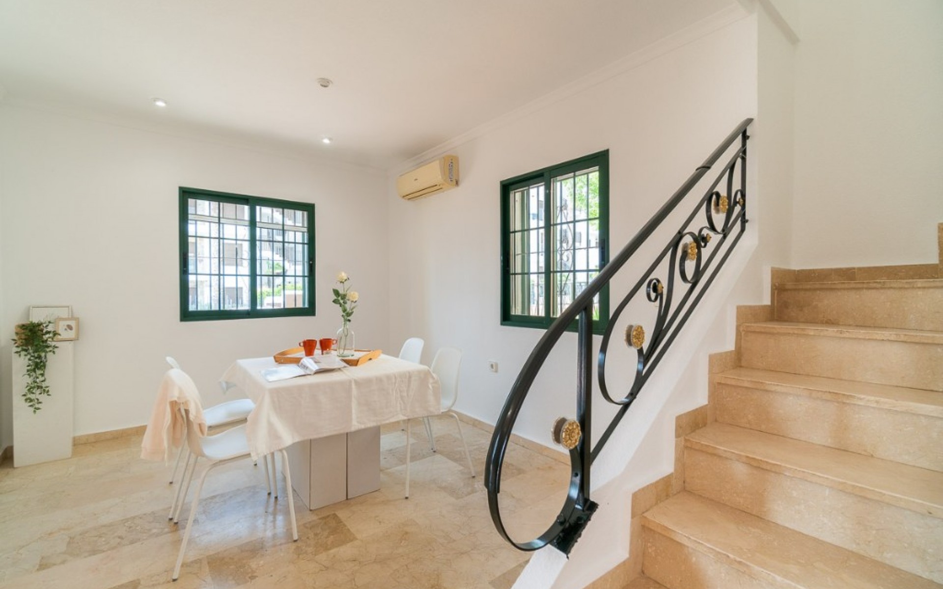 zum Verkauf - Villa - Orihuela Costa - Villamartin