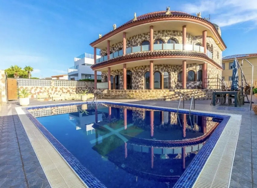 zum Verkauf - Villa - Orihuela - La Zenia