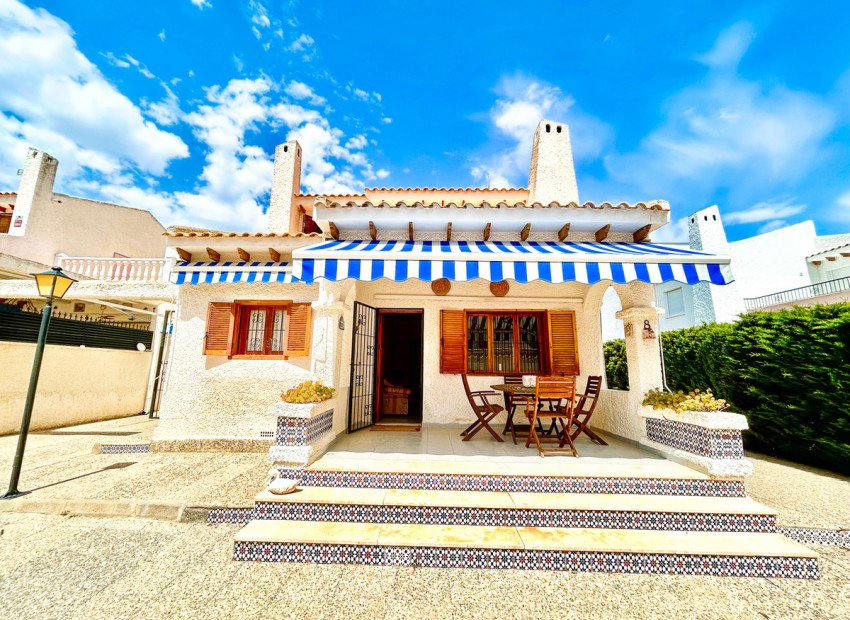 zum Verkauf - Villa - Orihuela - La Zenia