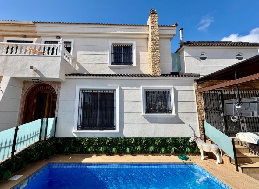 zum Verkauf - Villa - Orihuela - La Zenia