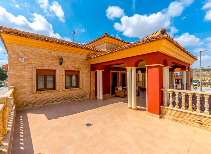 zum Verkauf - Villa - Orihuela - Orihuela Centro
