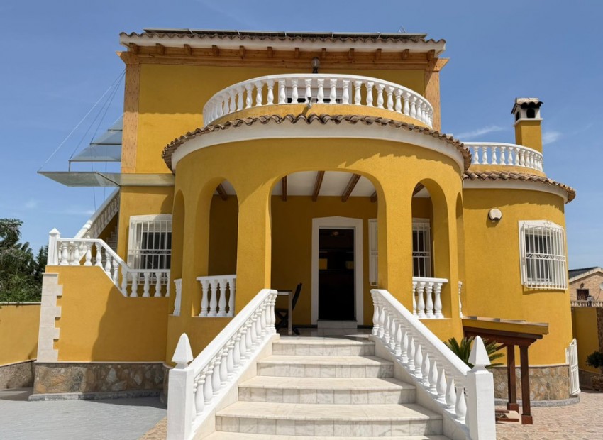 zum Verkauf - Villa - Orihuela - Orihuela Centro