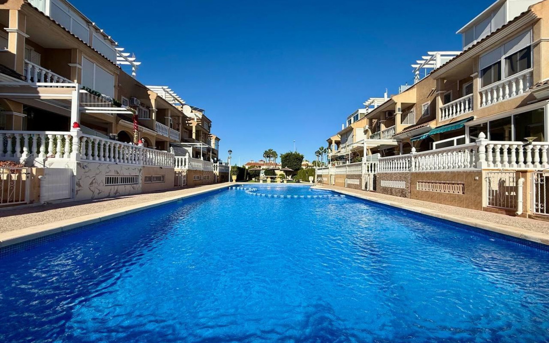 zum Verkauf - Villa - Orihuela - Orihuela Costa