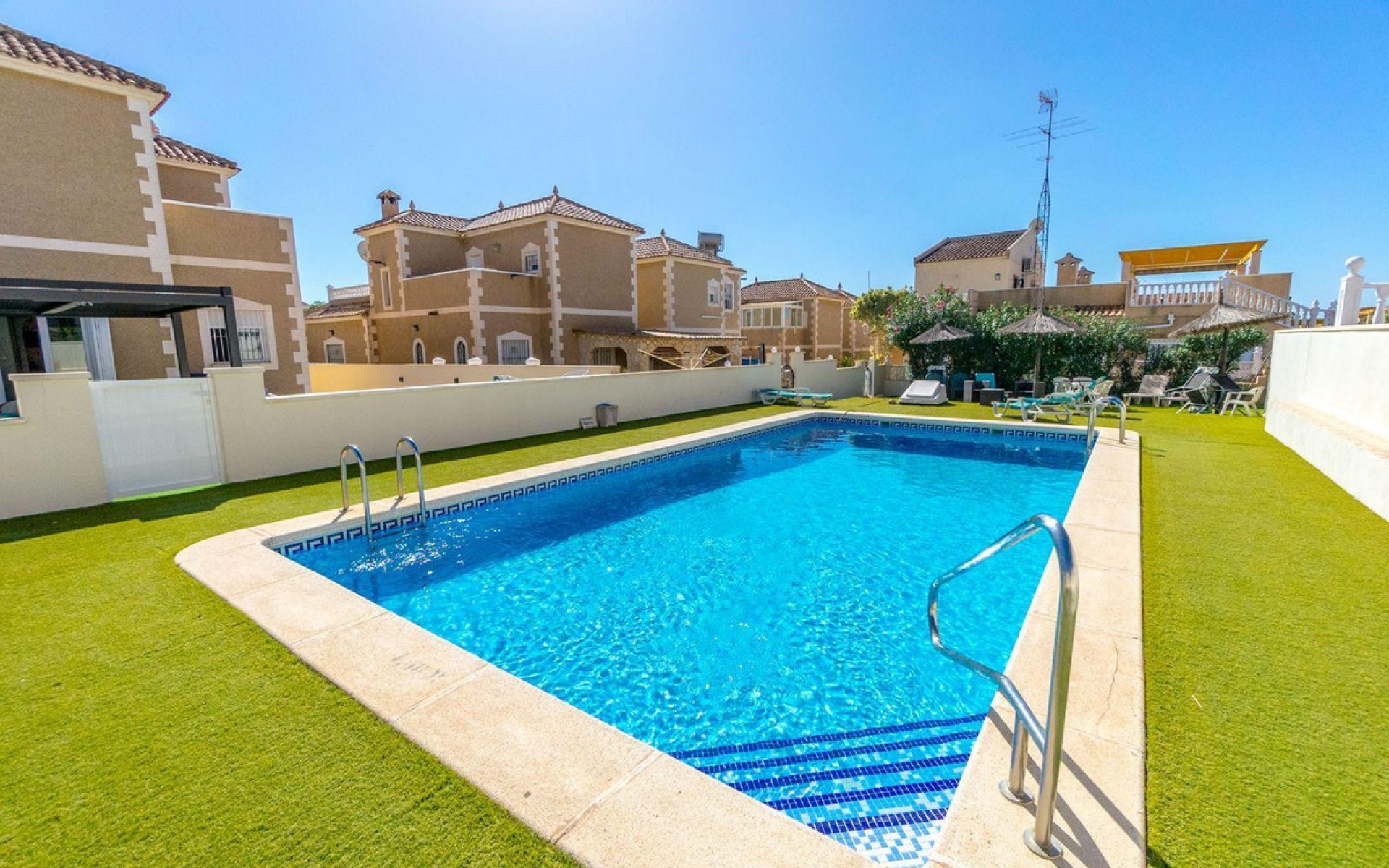 zum Verkauf - Villa - Orihuela - Orihuela Costa
