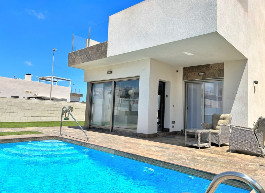 zum Verkauf - Villa - Orihuela - Punta Prima