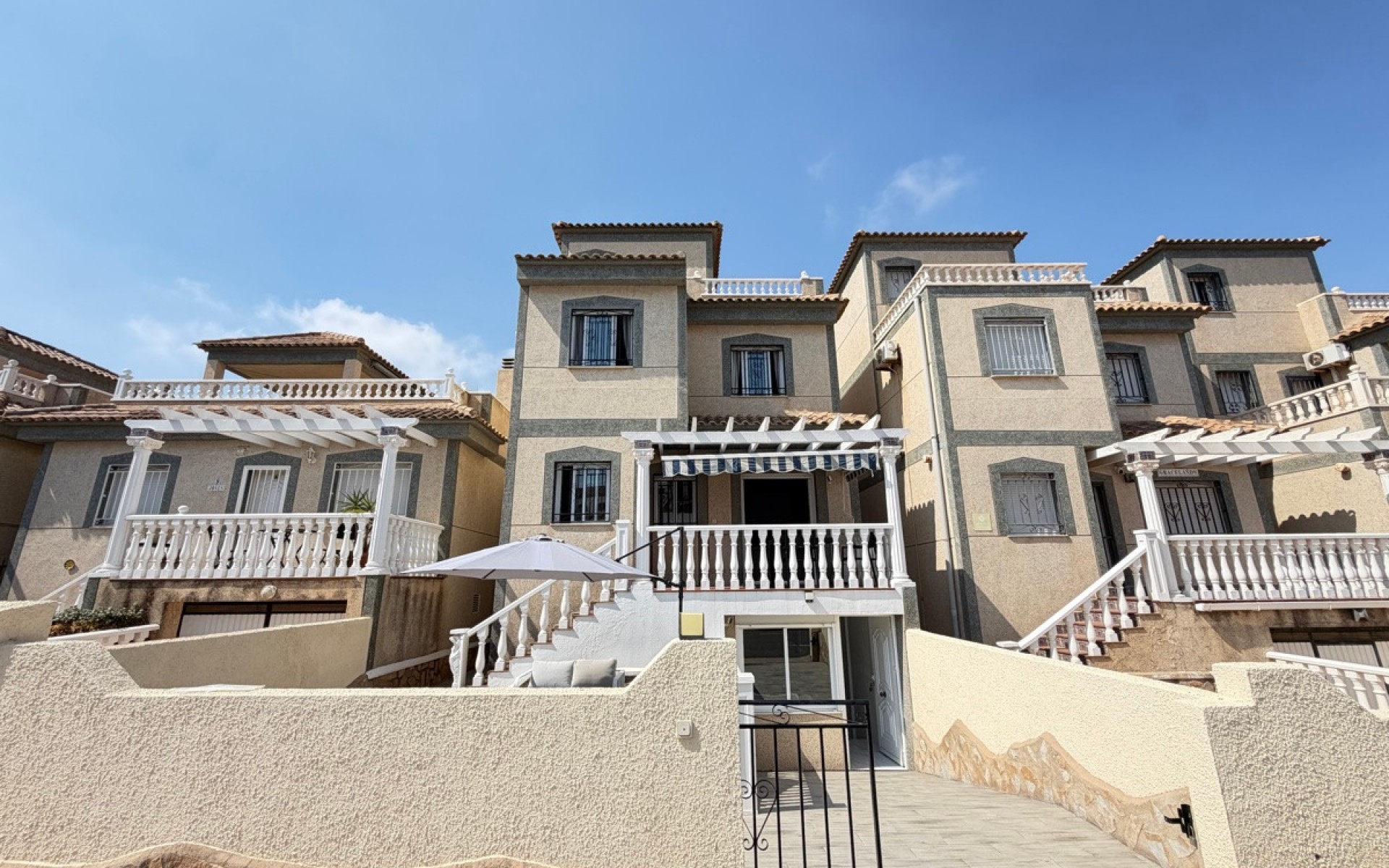zum Verkauf - Villa - Orihuela - Villamartin